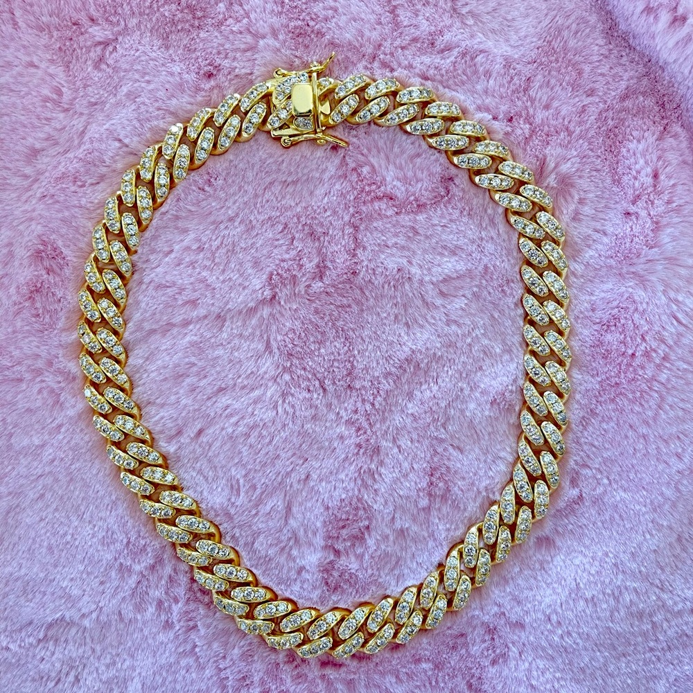 Cuban link choker